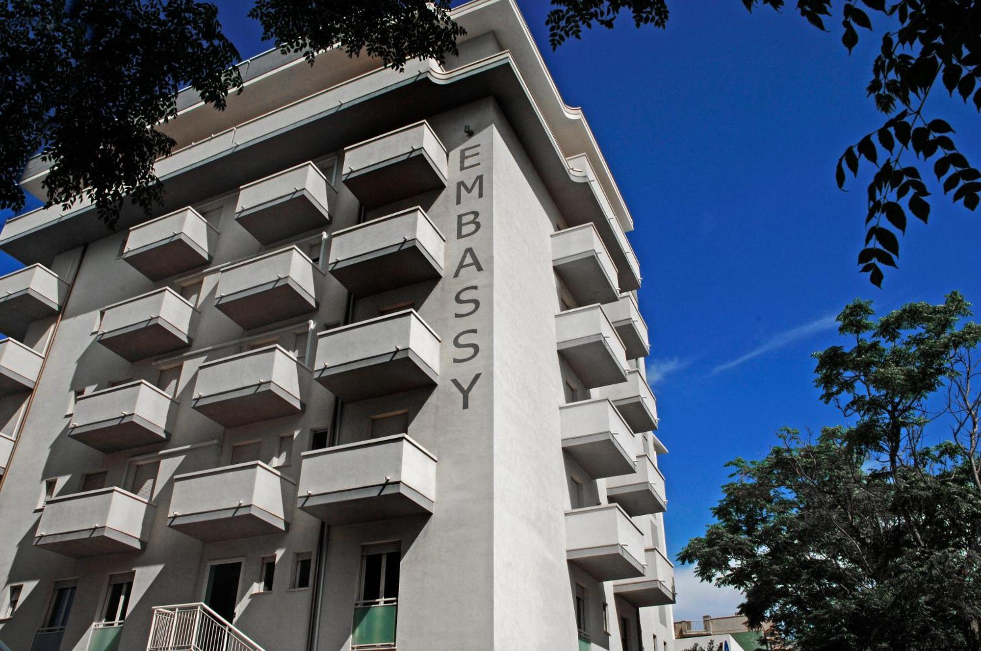 Hotel Embassy Песаро Екстериор снимка